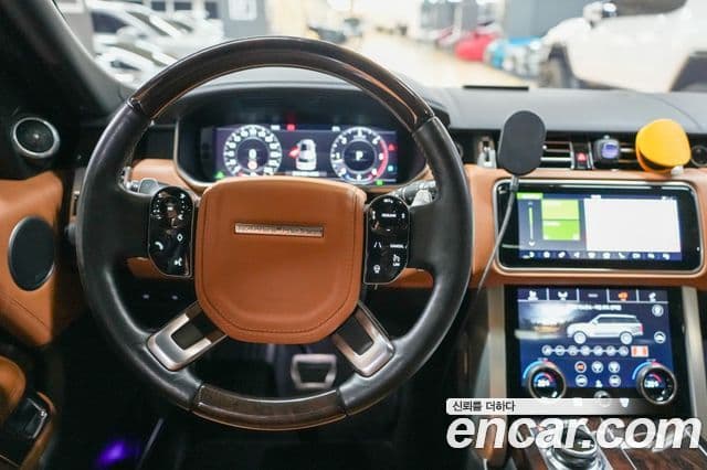 Land Rover Range Rover 2018 — Фото 16/20