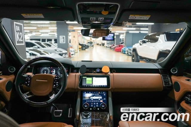 Land Rover Range Rover 2018 — Фото 19/20
