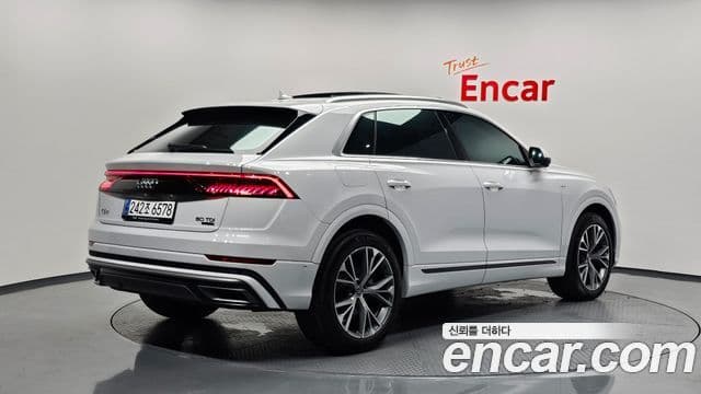 Audi Q7 2021 — Şəkil 2/20