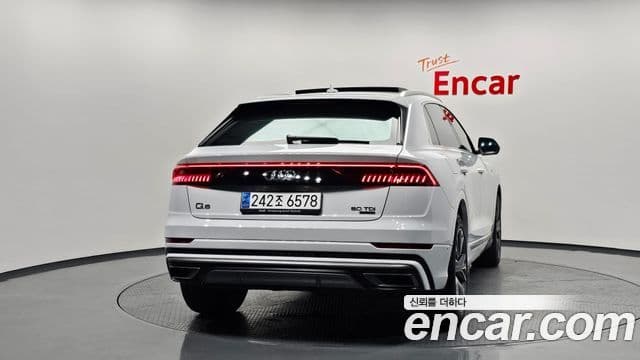 Audi Q7 2021 — Şəkil 4/20