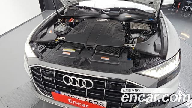 Audi Q7 2021 — Şəkil 6/20