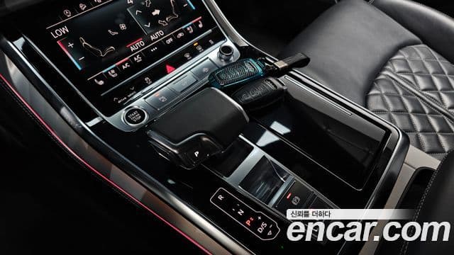 Audi Q7 2021 — Şəkil 9/20