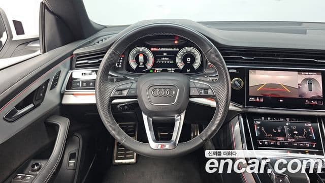 Audi Q7 2021 — Şəkil 13/20