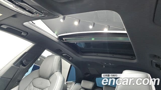 Audi Q7 2021 — Şəkil 19/20