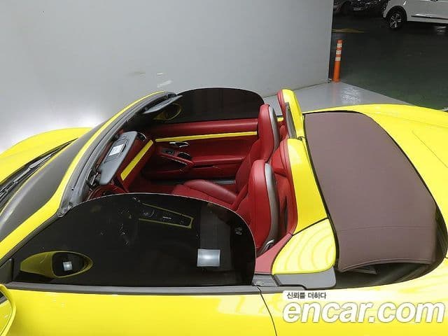 Porsche 718 Boxster 2020 — ფოტო 9/20