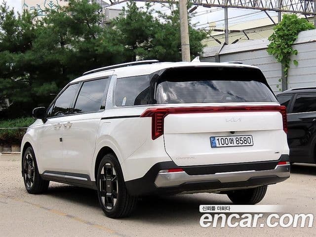 Kia Carnival, 2025