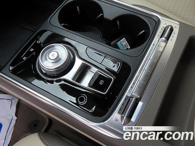 Kia Carnival 2025 — фото 8 из 20