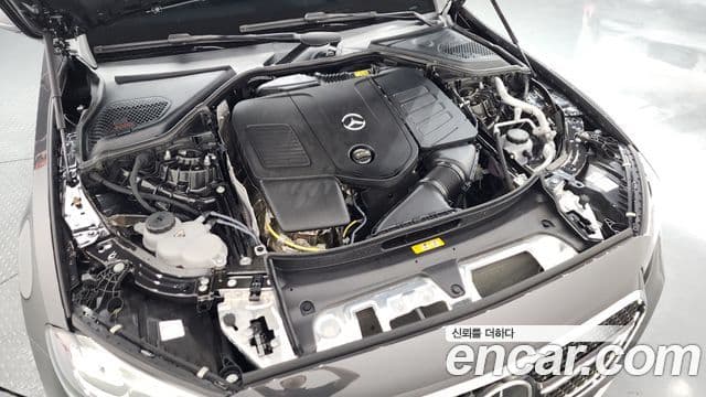 Mercedes-Benz E-Class 2025 — ფოტო 6/20
