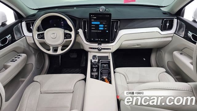 Volvo XC60 2026 — ფოტო 35/35