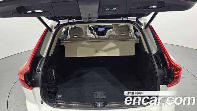 Volvo XC60 2026 — Şəkil 20/20