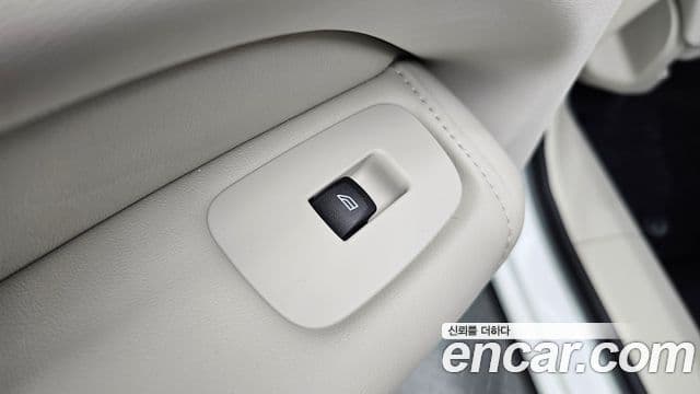 Volvo XC60 2026 — ფოტო 5/35