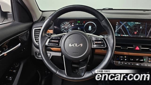 Kia Seltos 2023 — ფოტო 12/20