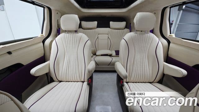 Kia Carnival 2025 — Фото 11/20