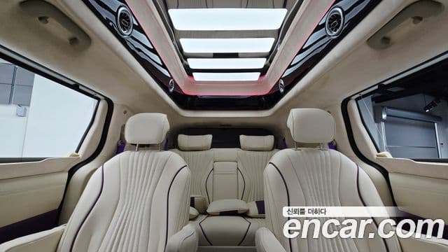 Kia Carnival 2025 — Фото 18/20