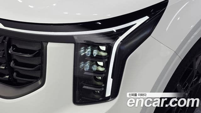 Kia Carnival 2025 — Photo 13/48