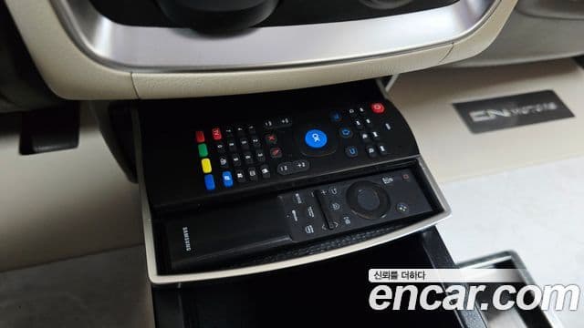 Kia Carnival 2025 — Photo 42/48
