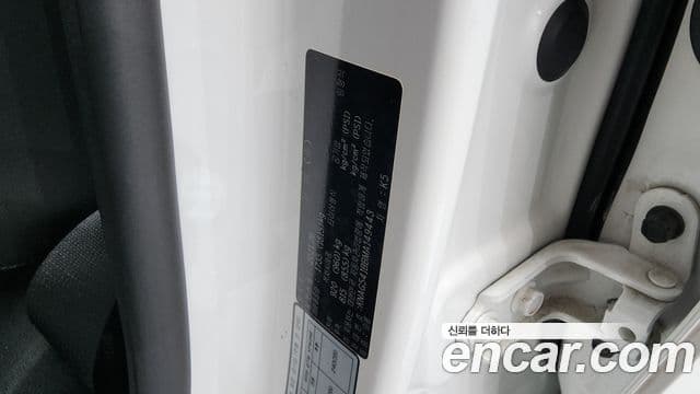Kia K5 2021 — Şəkil 29/36