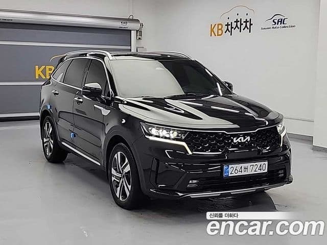 Kia Sorento 2022 — Фото 2/19
