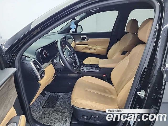 Kia Sorento 2022 — Фото 8/19