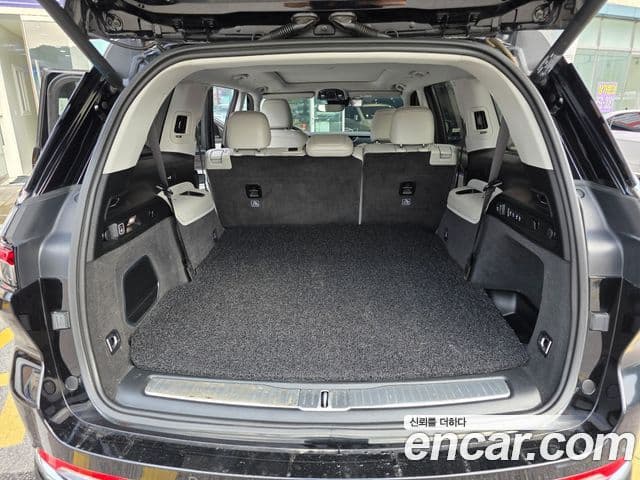 Jeep Grand Cherokee 2021 — фото 12 из 20