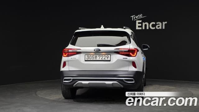 Kia Seltos 2021 — Photo 18/20