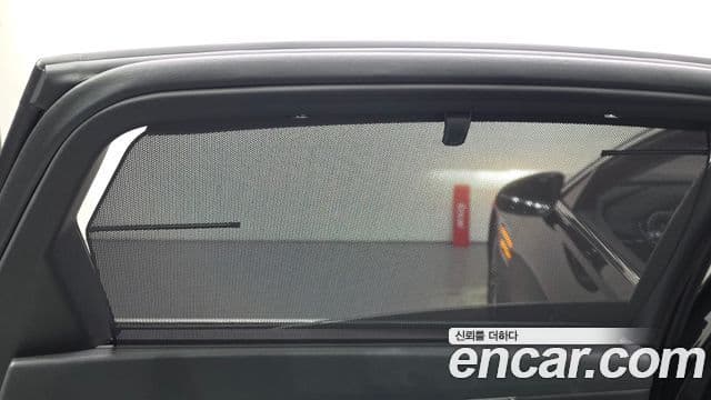 Genesis Electrified G80 2021 — ფოტო 19/20