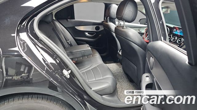Mercedes-Benz C-Class 2020 — Şəkil 11/20