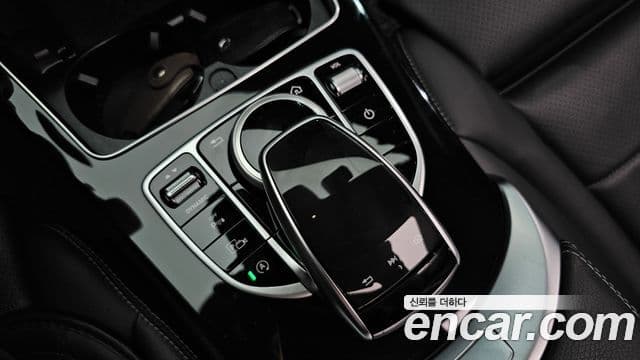 Mercedes-Benz C-Class 2020 — Şəkil 16/20