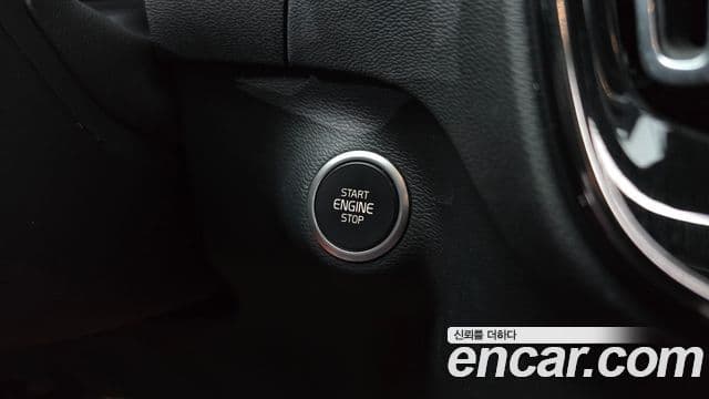 Volvo XC40 2020 — Şəkil 18/20
