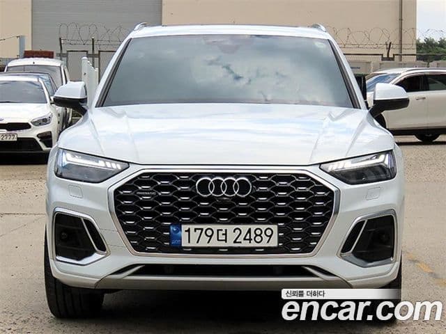 Audi Q5 2023 — Фото 1/20