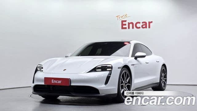 Porsche Taycan 2024 — Photo 22/37