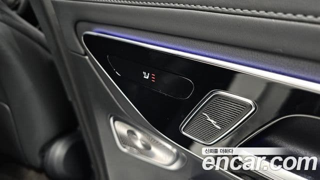 Mercedes-Benz GLC-Class 2025 — Şəkil 19/20