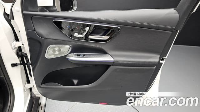 Mercedes-Benz GLC-Class 2025 — ფოტო 30/31