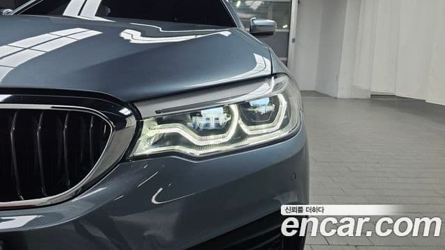 BMW 5 Series 2020 — ფოტო 24/32