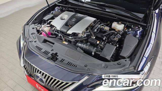 Lexus ES300h 2020 — Şəkil 6/20