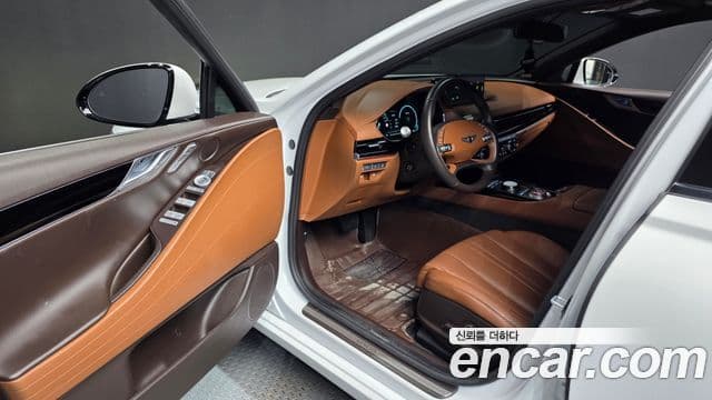 Genesis Electrified G80 2023 — Şəkil 9/20