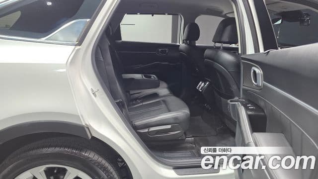 Kia Sorento 2023 — фото 11 из 20