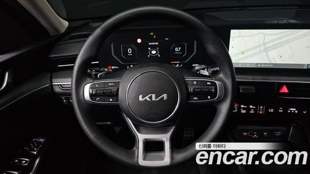 Kia K5 2024 — ფოტო 15/20