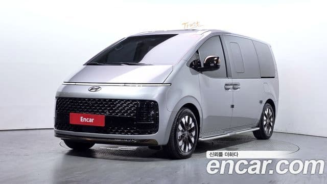 Hyundai Staria 2023 — Фото 10/20