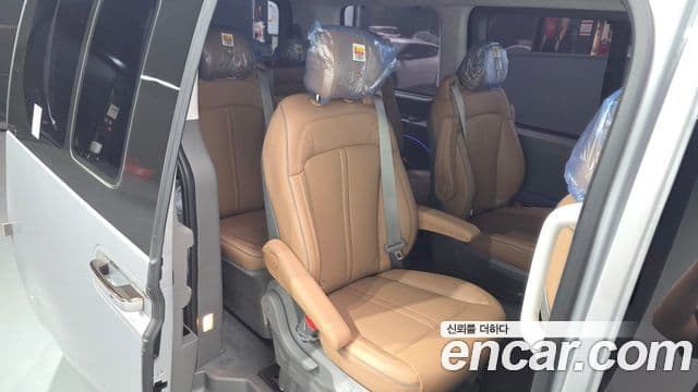 Hyundai Staria 2023 — Фото 11/20