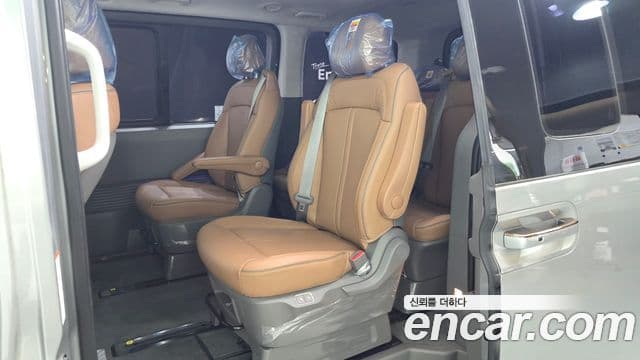 Hyundai Staria 2023 — Фото 12/20
