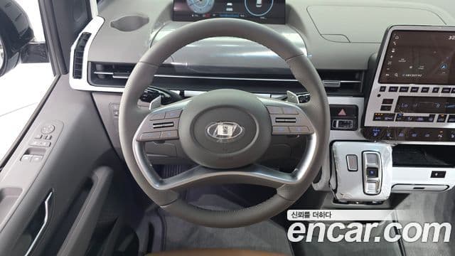 Hyundai Staria 2023 — Фото 14/20
