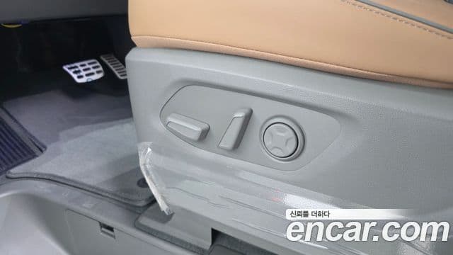 Hyundai Staria 2023 — Фото 19/20