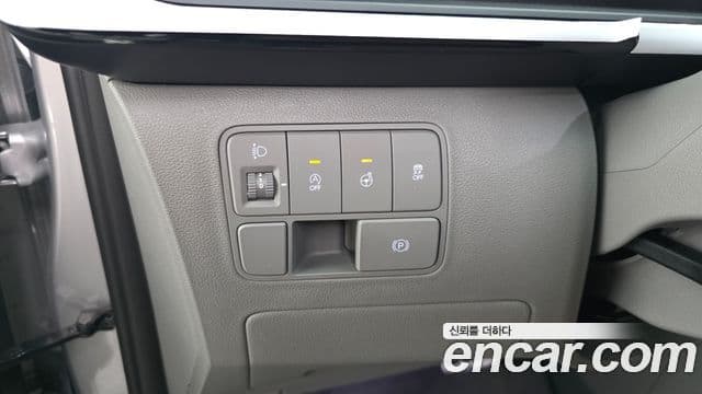 Hyundai Staria 2023 — Şəkil 33/33