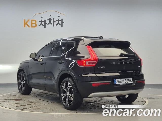 Volvo XC40 2021 — Şəkil 2/20