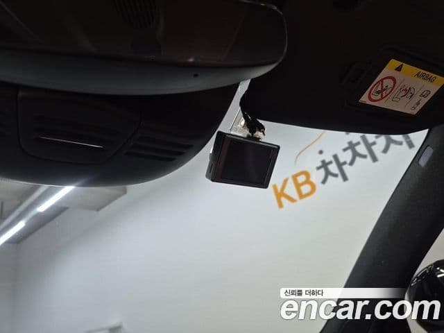 Volvo XC40 2021 — фото 14 из 20