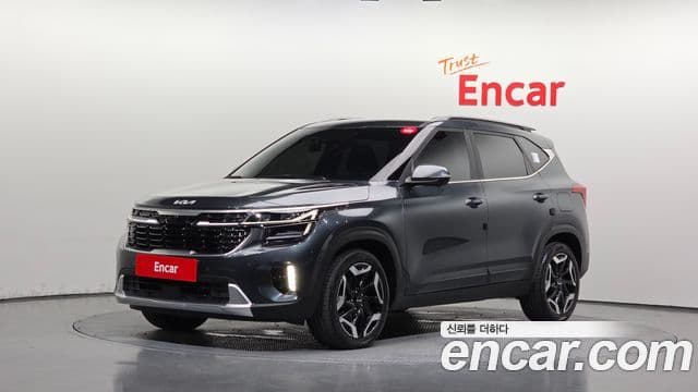 Kia Seltos 2023 — ფოტო 1/20