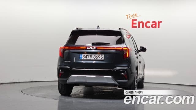 Kia Seltos 2023 — ფოტო 4/20