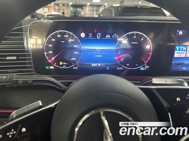 Mercedes-Benz GLE-Class 2025 — Photo 8/17