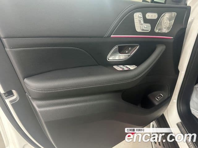 Mercedes-Benz GLE-Class 2025 — Photo 5/17